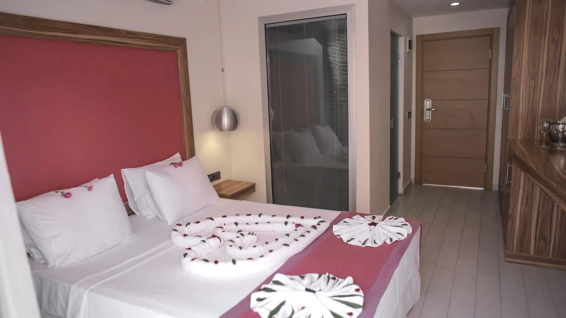 Cle Beach Boutique Hotel Marmaris 4*,